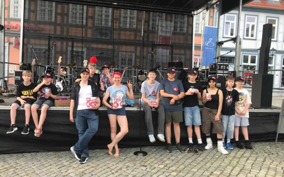 Stan­ding Ova­tions für junge Musi­ker: »48 Könige für Deutsch­land« begeis­tert Publi­kum