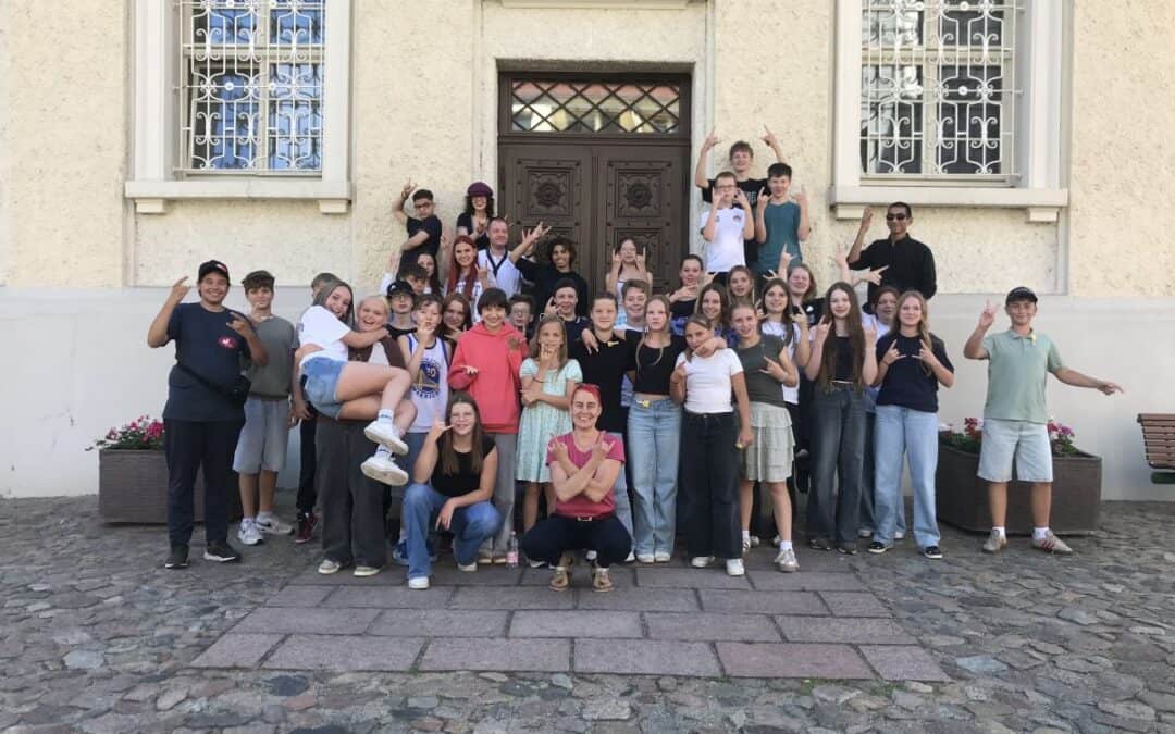 Vor­pom­mern-Fonds för­dert Musik­pro­jekt „48 Könige für Deutsch­land« in Mal­chin mit 5.000 Euro